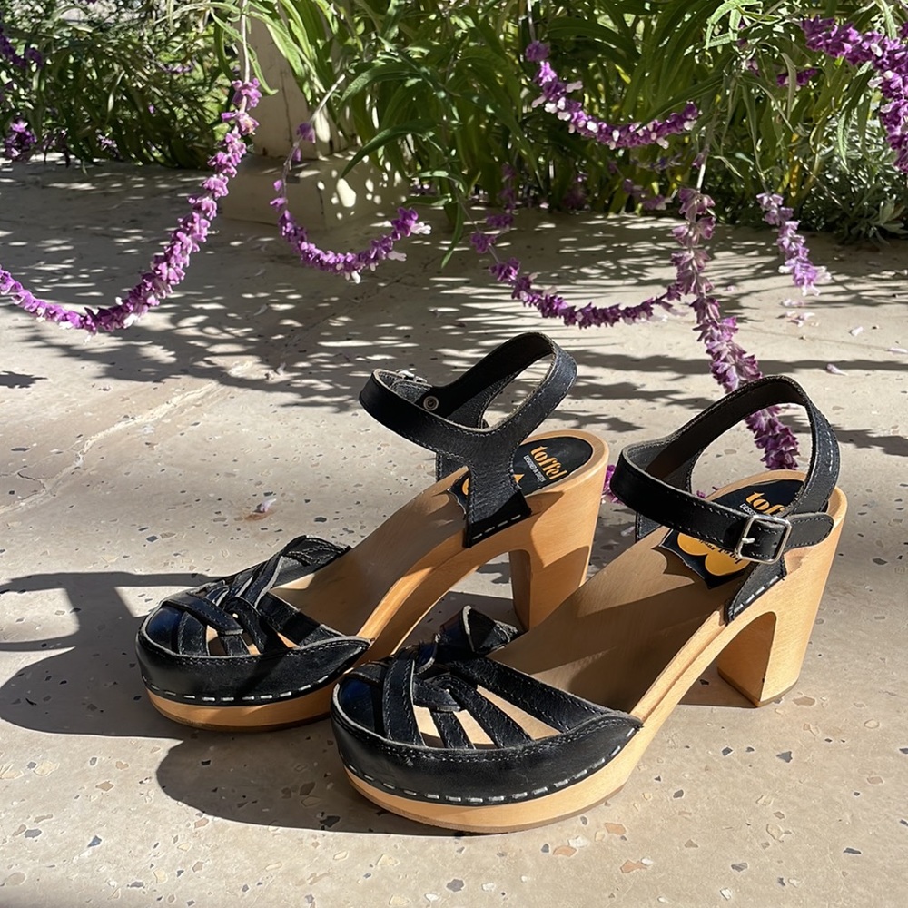Black Swedish Hasbeens, Toffel - Woven Closed-Toe, Strappy Heels, Sandals